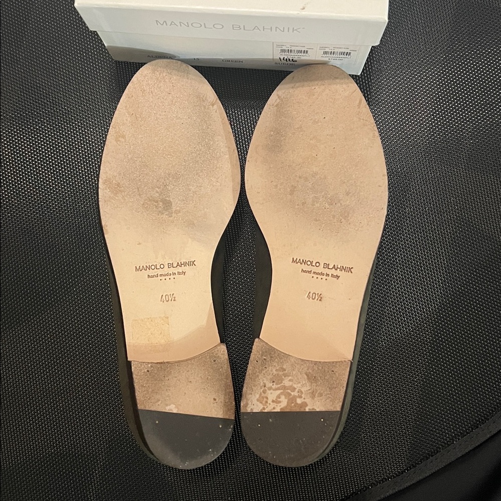 Manolo Blahnik Aldena suede loafers - Picture 3 of 5
